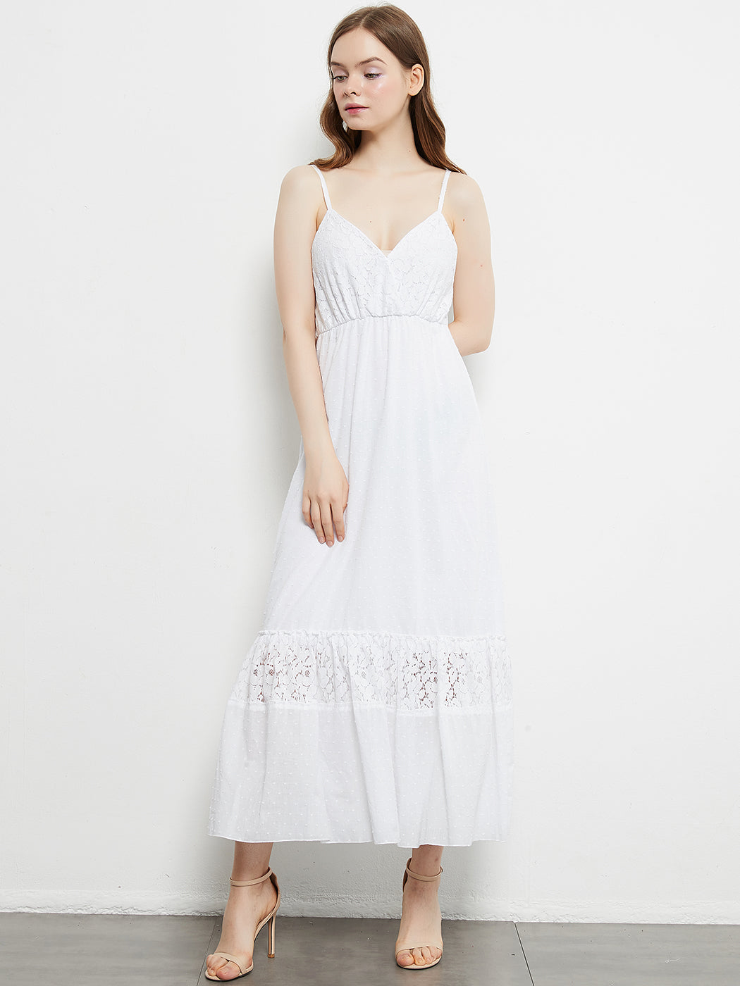 Sweetheart Neckline Clip Dot Lace Maxi Dress