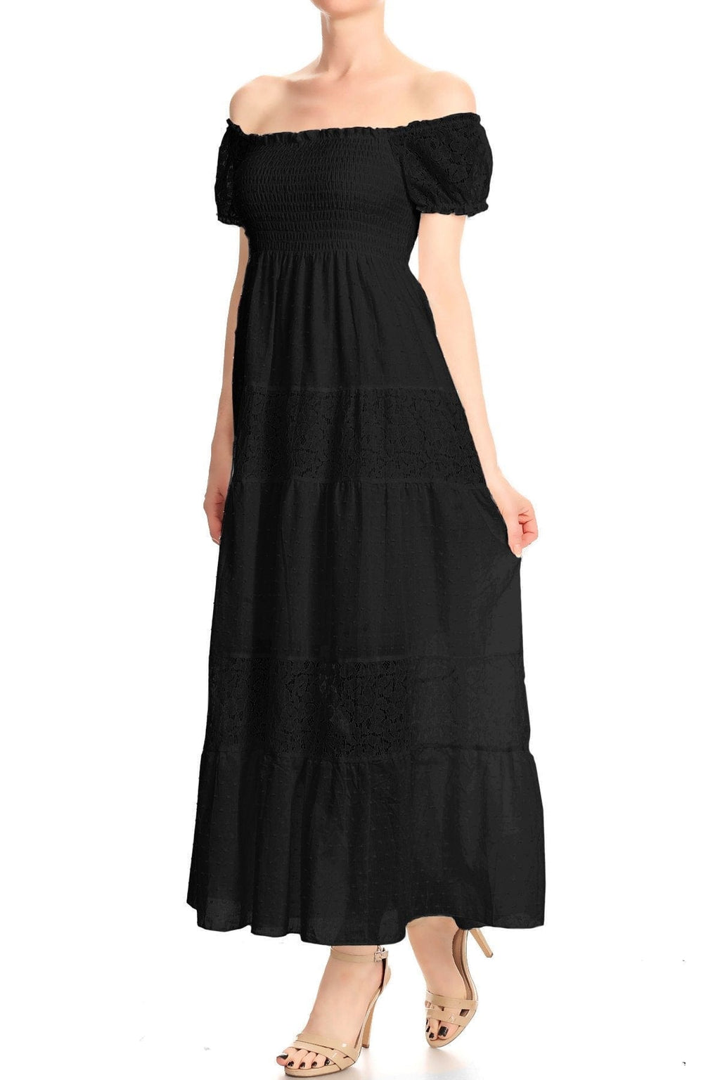 Vestido largo de encaje con hombros descubiertos