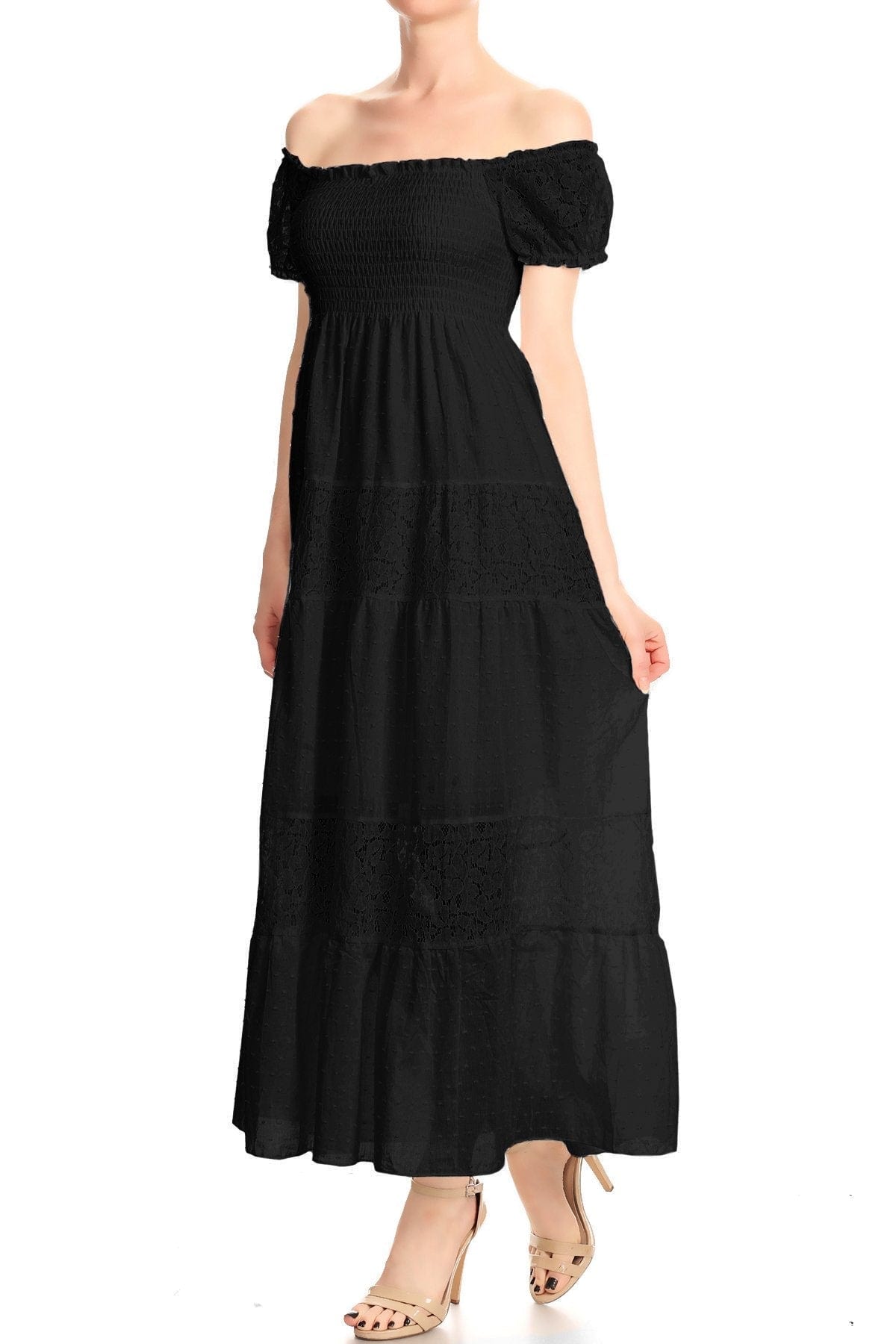 Vestido largo de encaje con hombros descubiertos
