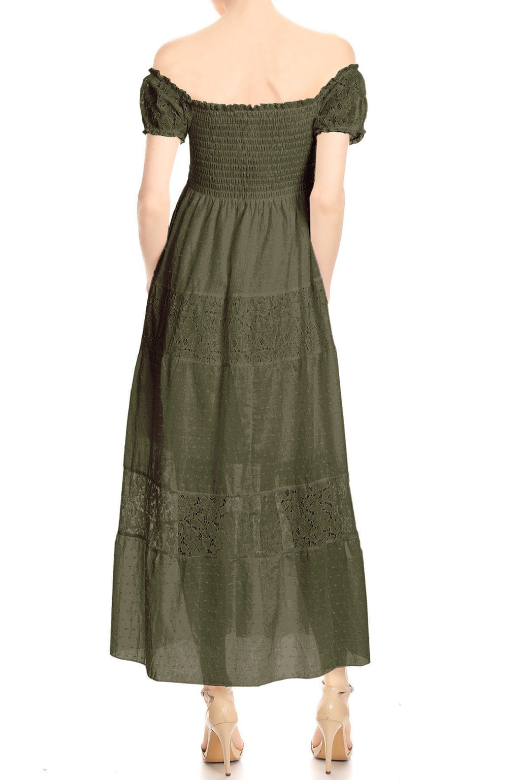 Vestido largo de encaje con hombros descubiertos