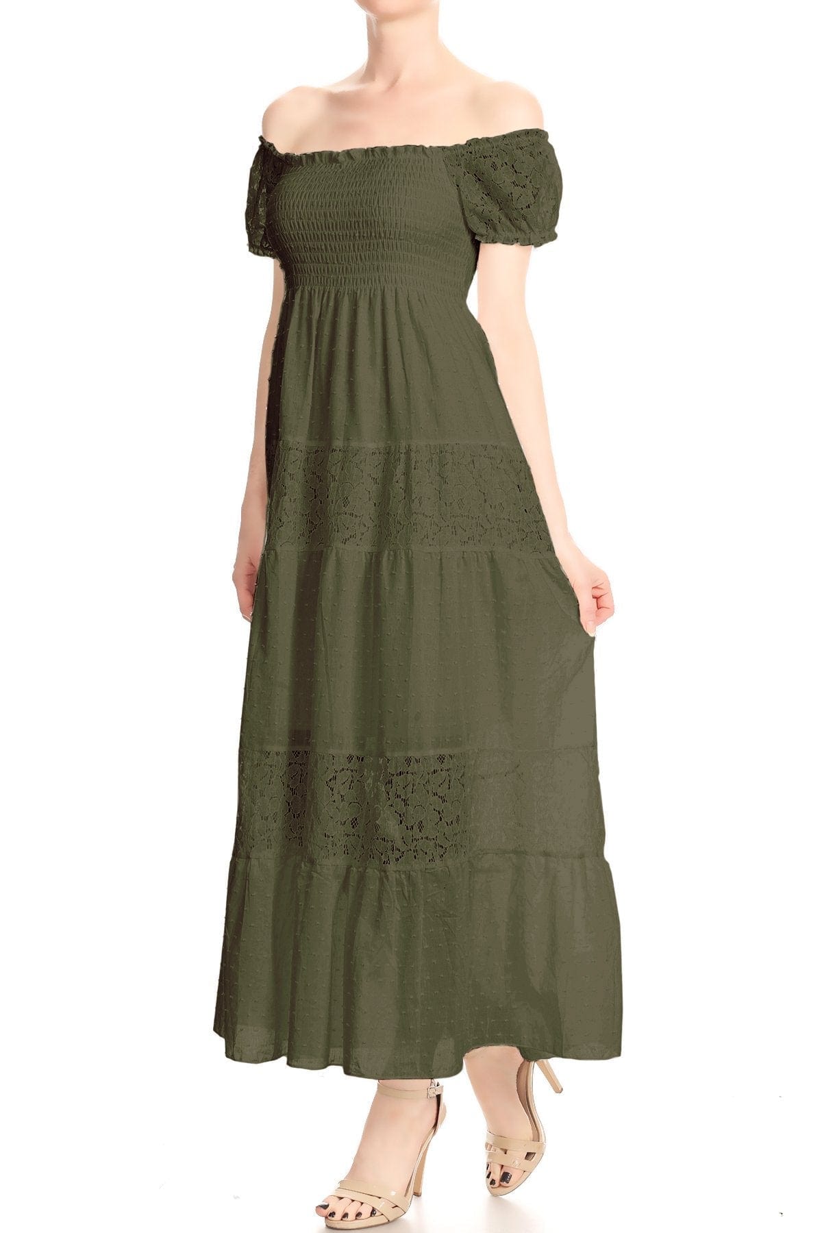 Vestido largo de encaje con hombros descubiertos