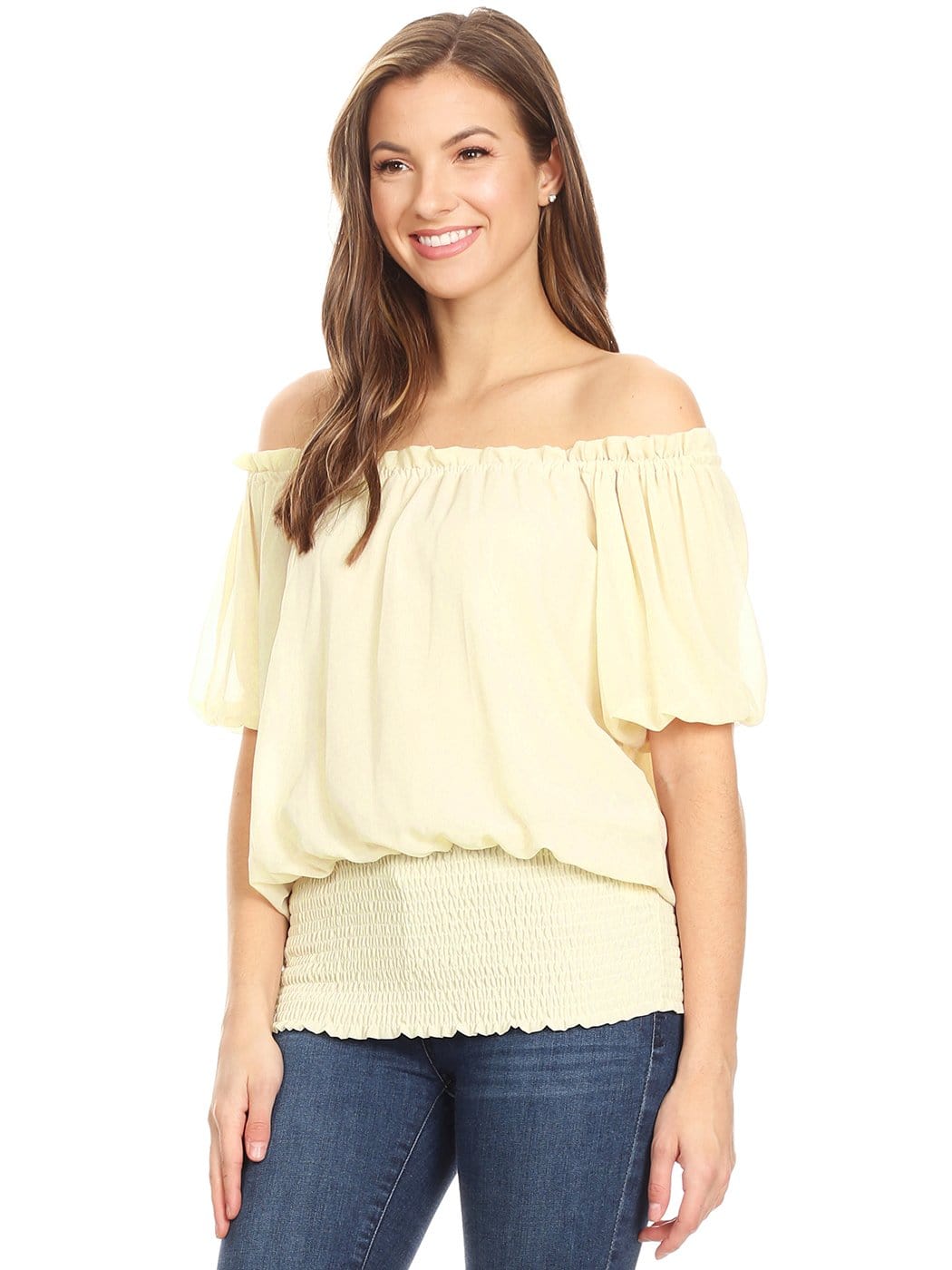 Blusa delicada con hombros descubiertos