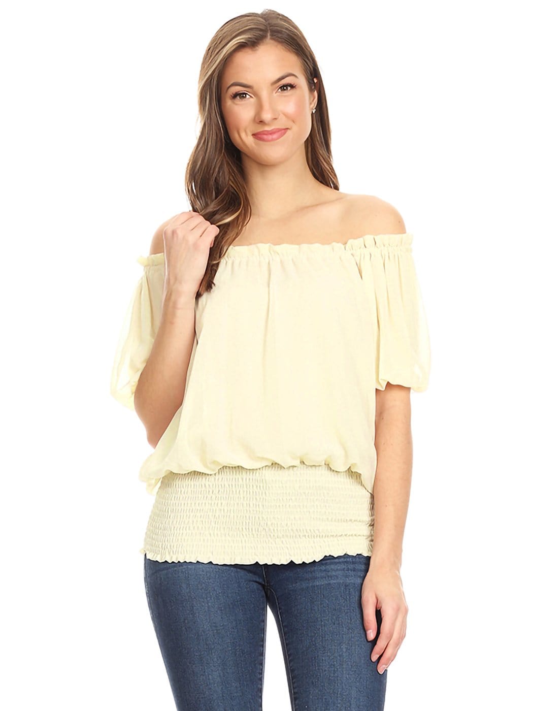 Blusa delicada con hombros descubiertos
