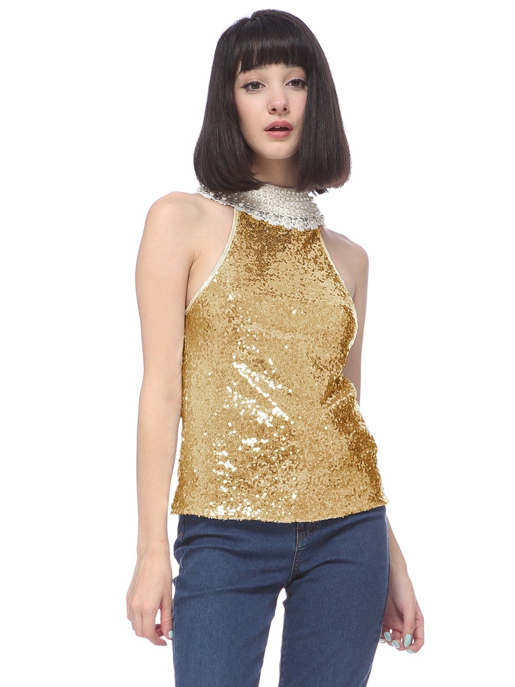 Top halter con lentejuelas y cuello bordado con perlas