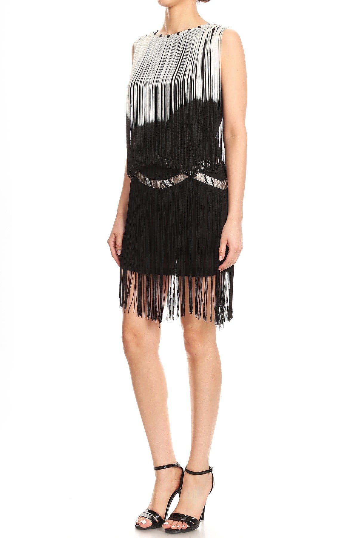 Vestido deslumbrante con borlas y ribete de flecos