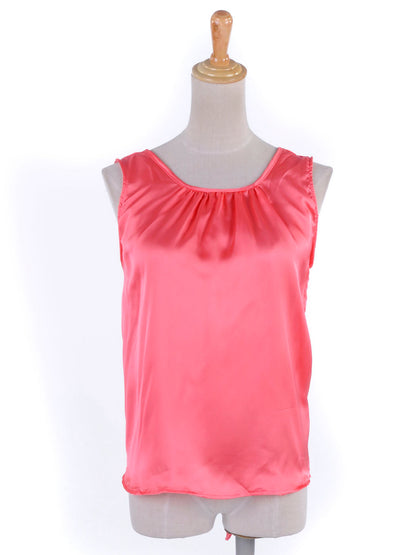 Top de satén con escote plisado y lazo en la espalda, corte en V bajo, talla S/M