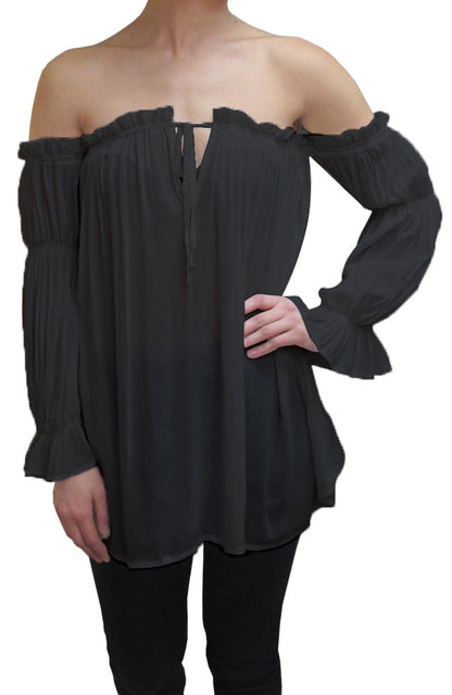 Blusa estilo bohemio semitransparente con hombros descubiertos