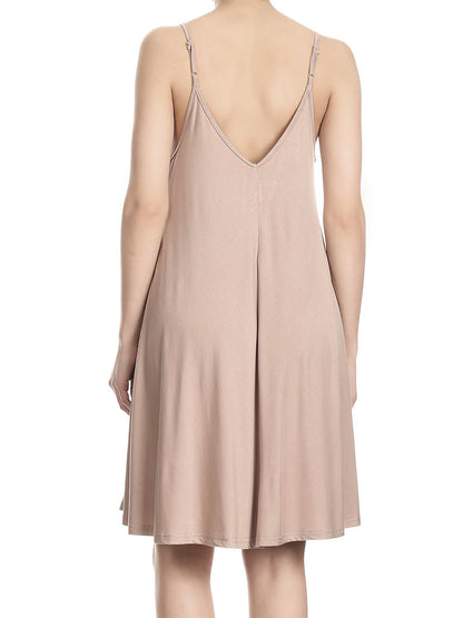 Vestido fluido con tirantes finos ajustables
