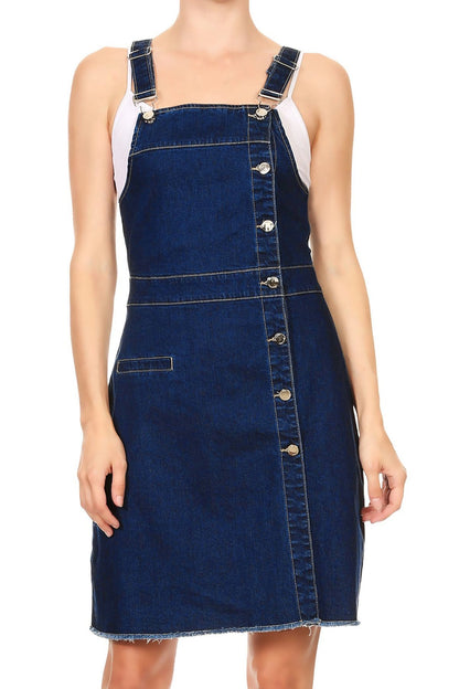 Vestido tipo peto con tirantes ajustables