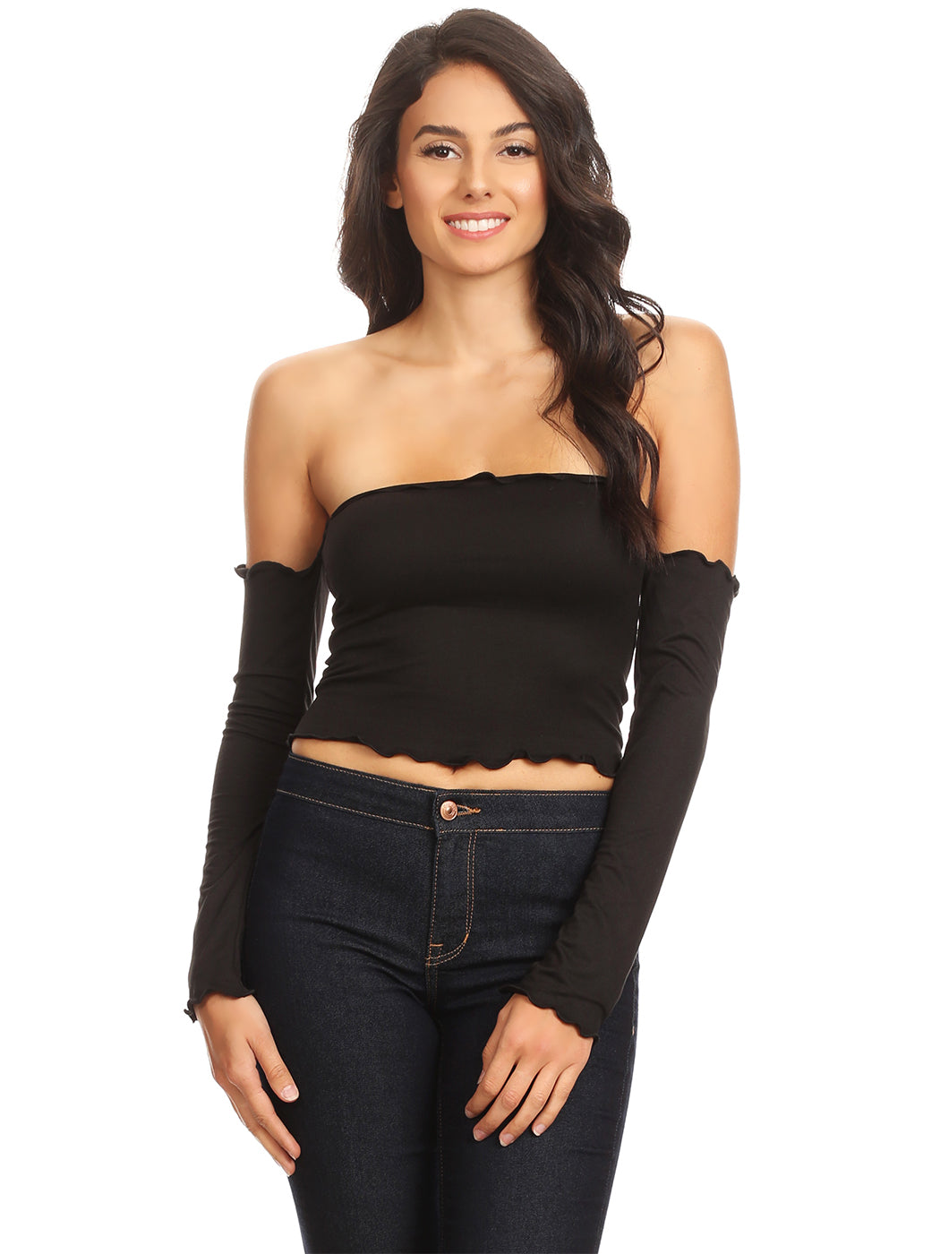 Top corto ajustado, elegante, con hombros descubiertos, mangas largas y volantes
