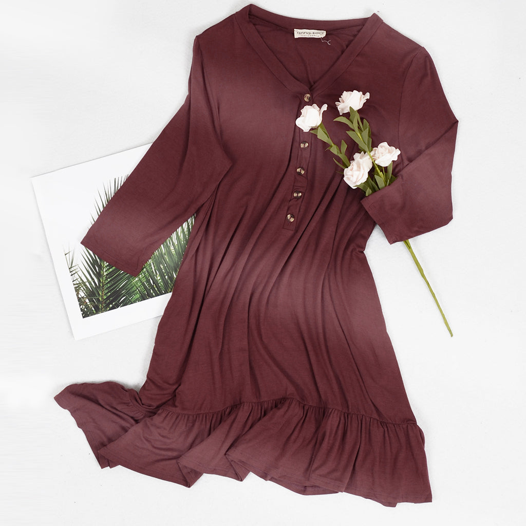 Vestido túnica con cuello en V, botones y volantes