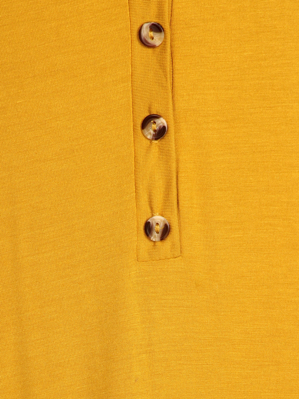 Vestido túnica con cuello en V, botones y volantes