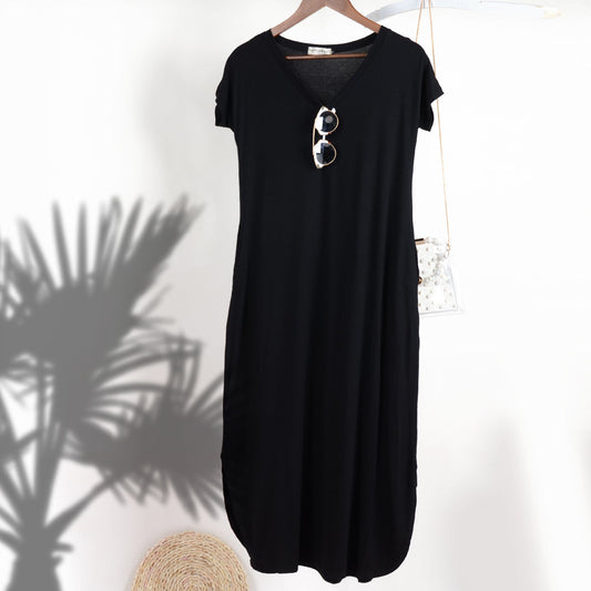 Vestido con abertura y manga corta con escote en V
