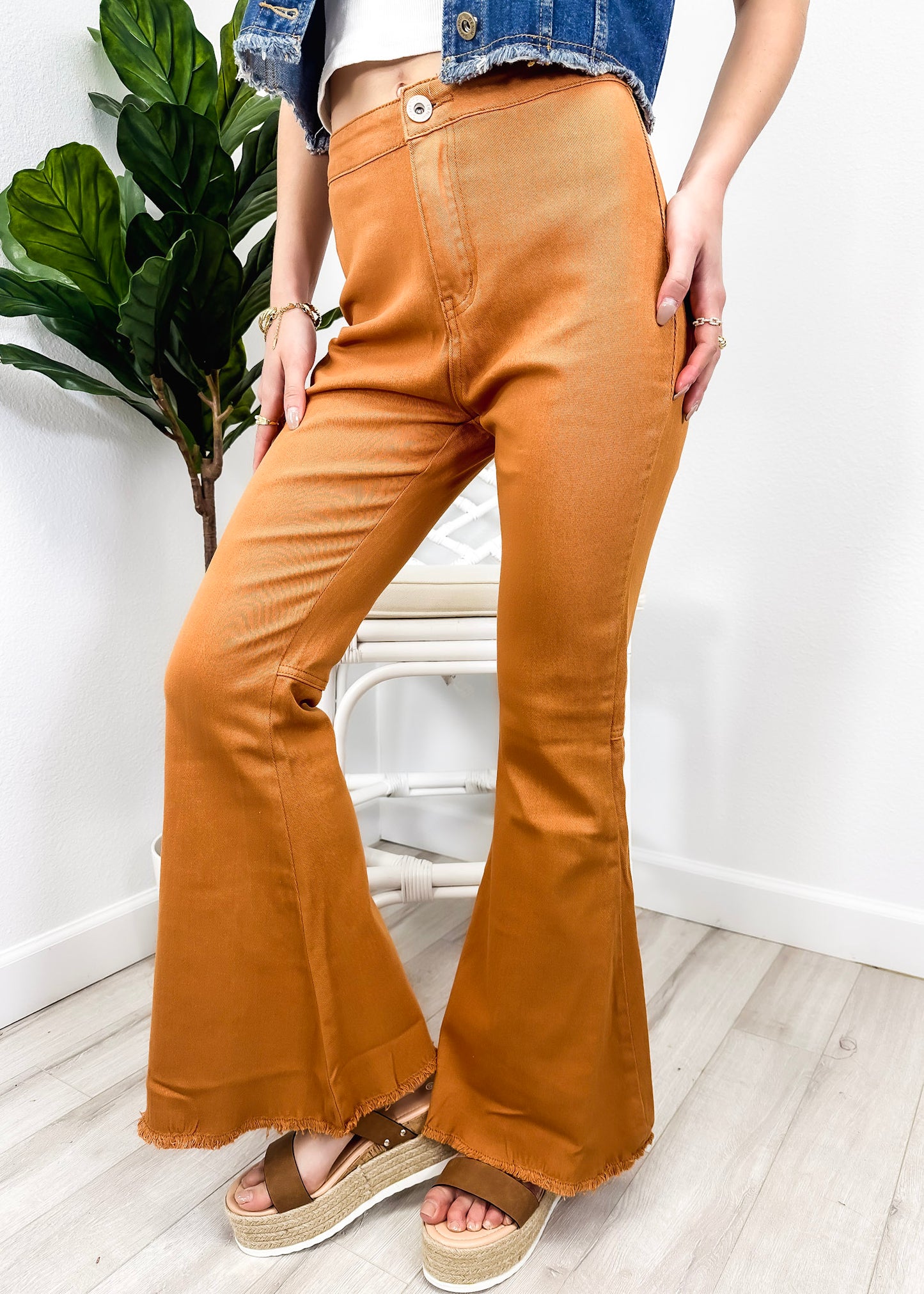 Pantalones vaqueros de cintura alta con campana