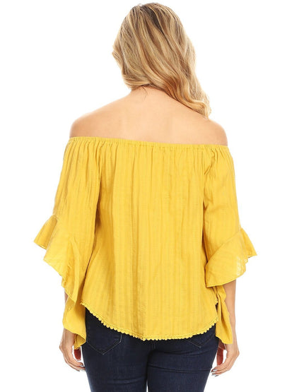 Blusa con hombros descubiertos y mangas acampanadas