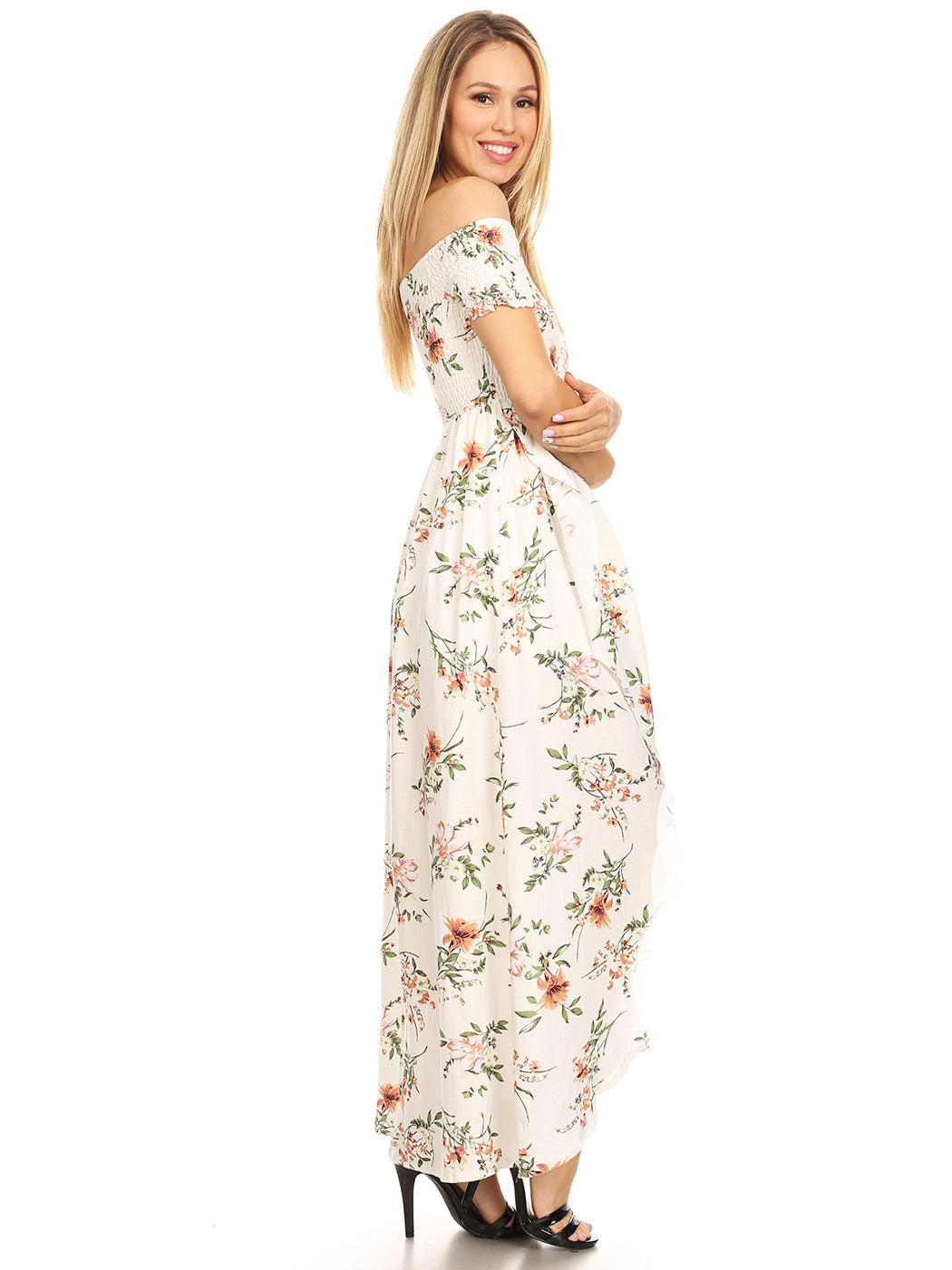 Vestido largo informal con hombros descubiertos y estampado floral