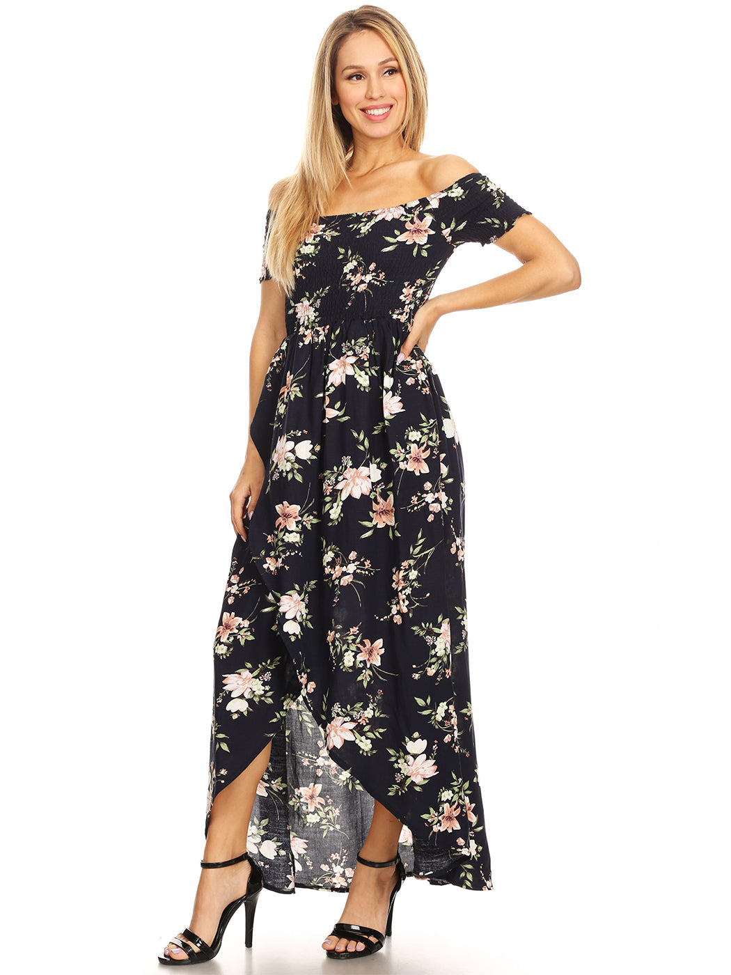 Vestido largo informal con hombros descubiertos y estampado floral
