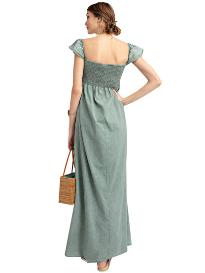 Vestido largo con abertura y mangas cortas con volantes
