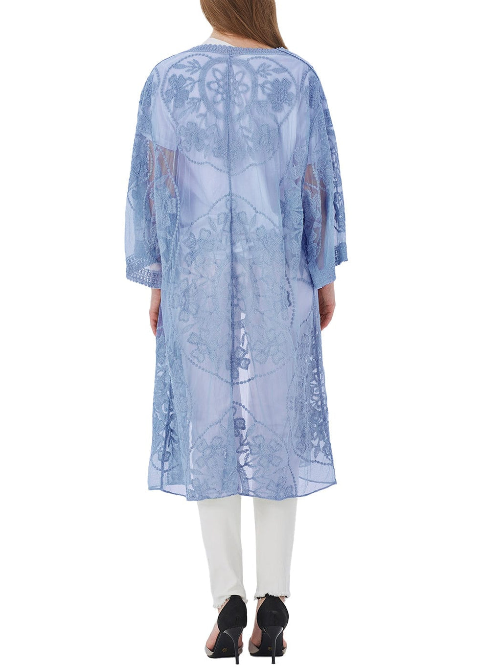 Cárdigan tipo kimono con bordado floral y mariposas