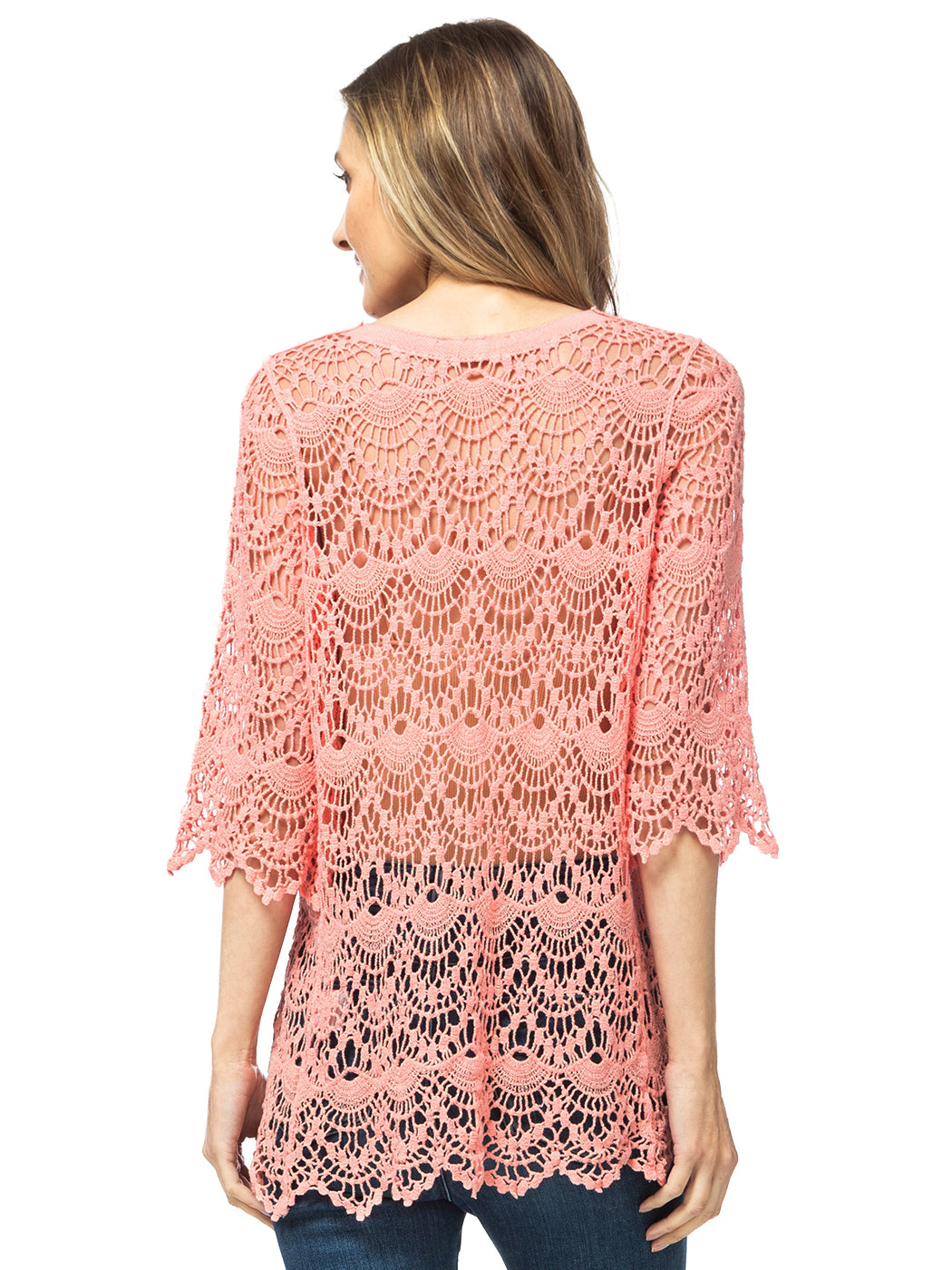 Top con lazo y cordón de crochet