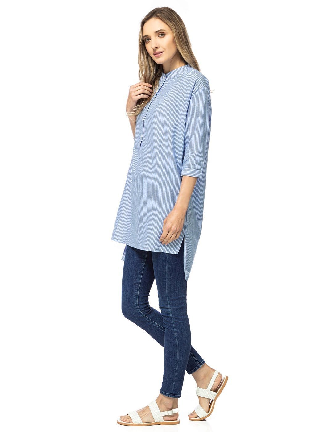 Camisa informal con mangas a rayas y botones