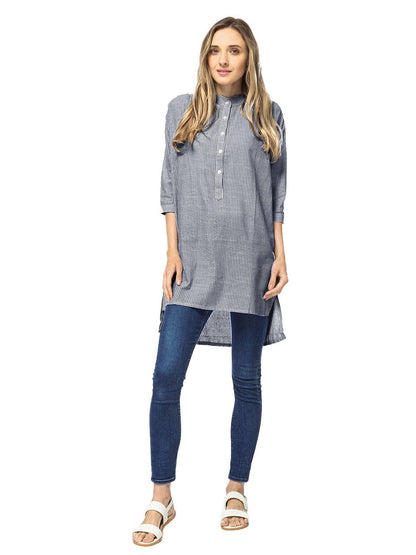 Camisa informal con mangas a rayas y botones