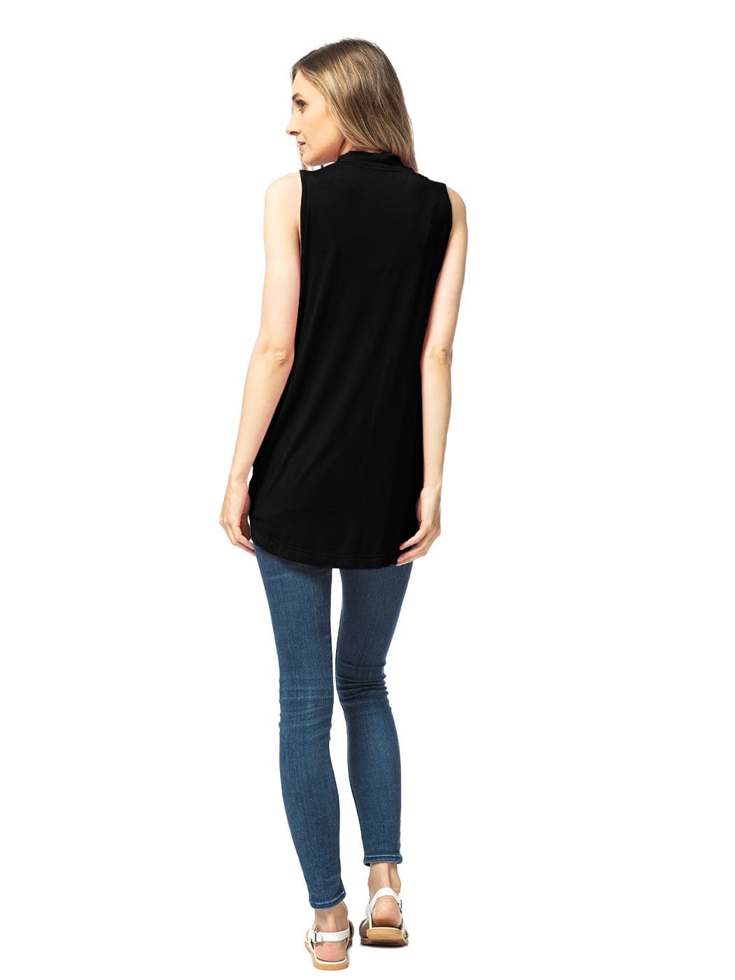 Camiseta de tirantes con escote en V y gargantilla