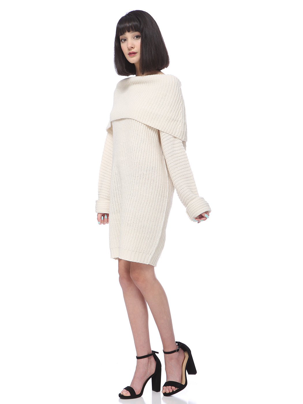 Vestido tipo suéter de punto cómodo con hombros descubiertos