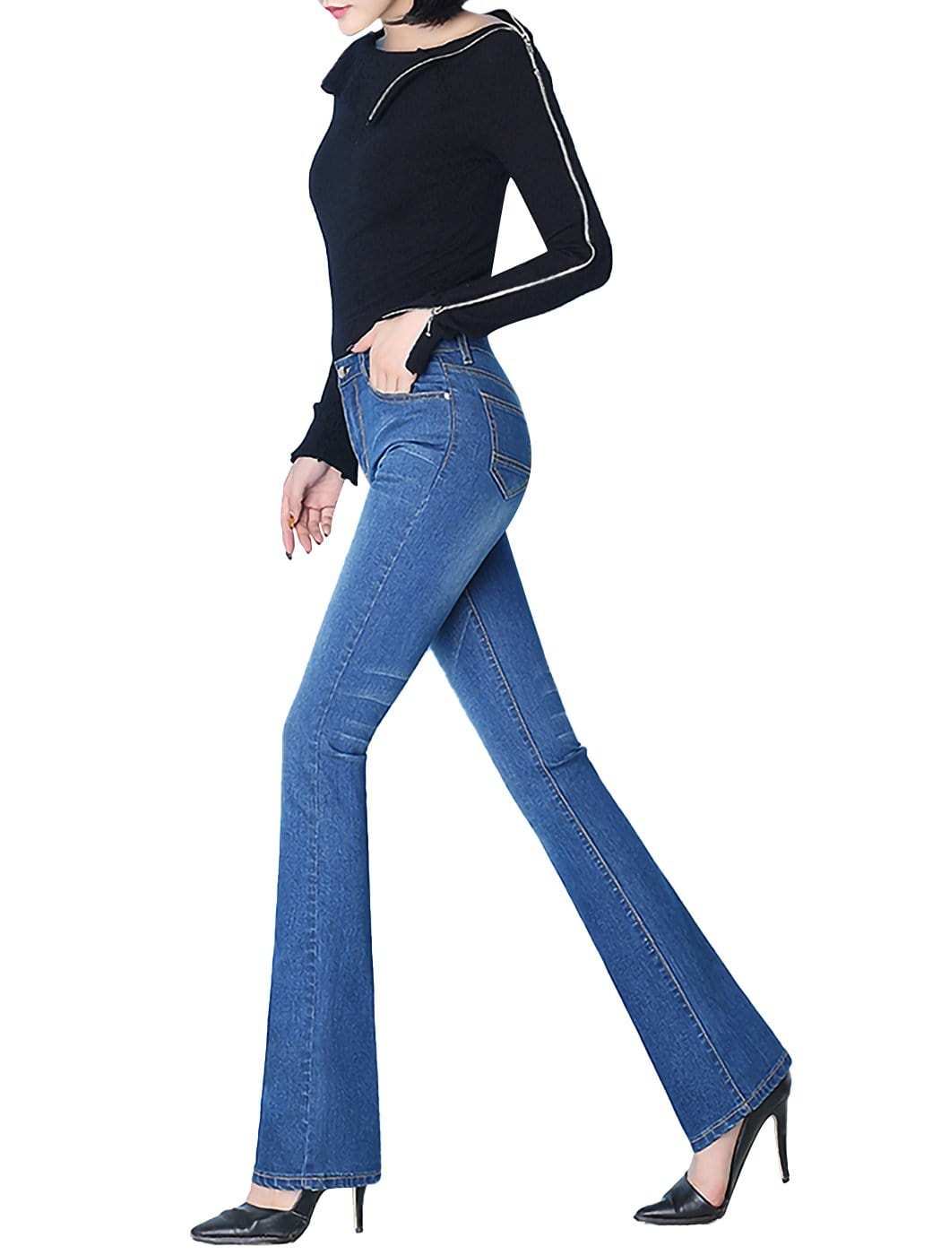 Denim acampanado con costura trasera