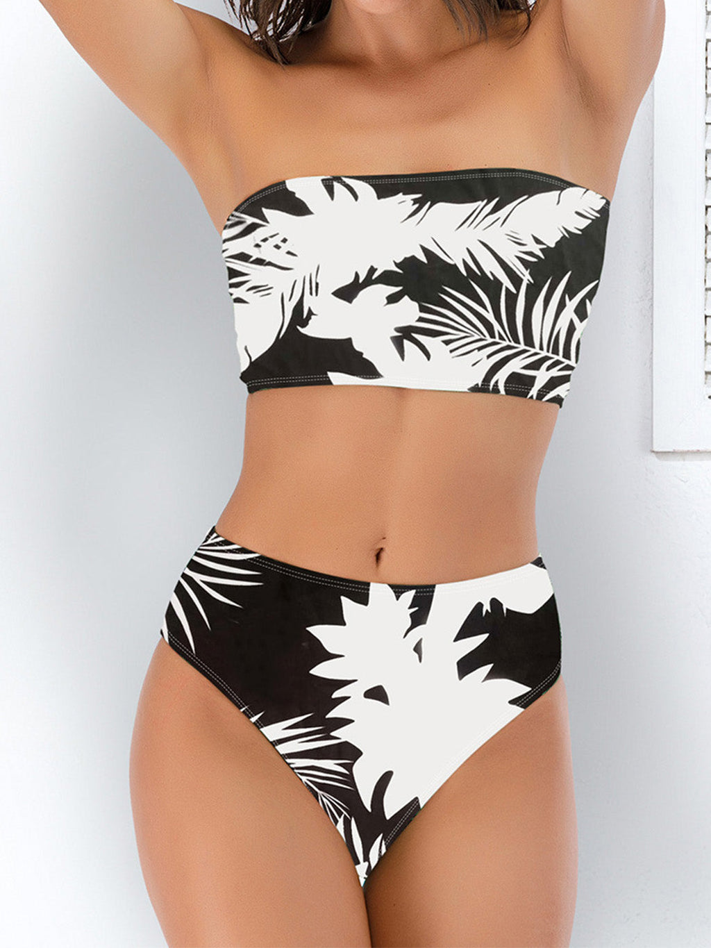 Bikini bandeau de dos piezas con estampado de leopardo