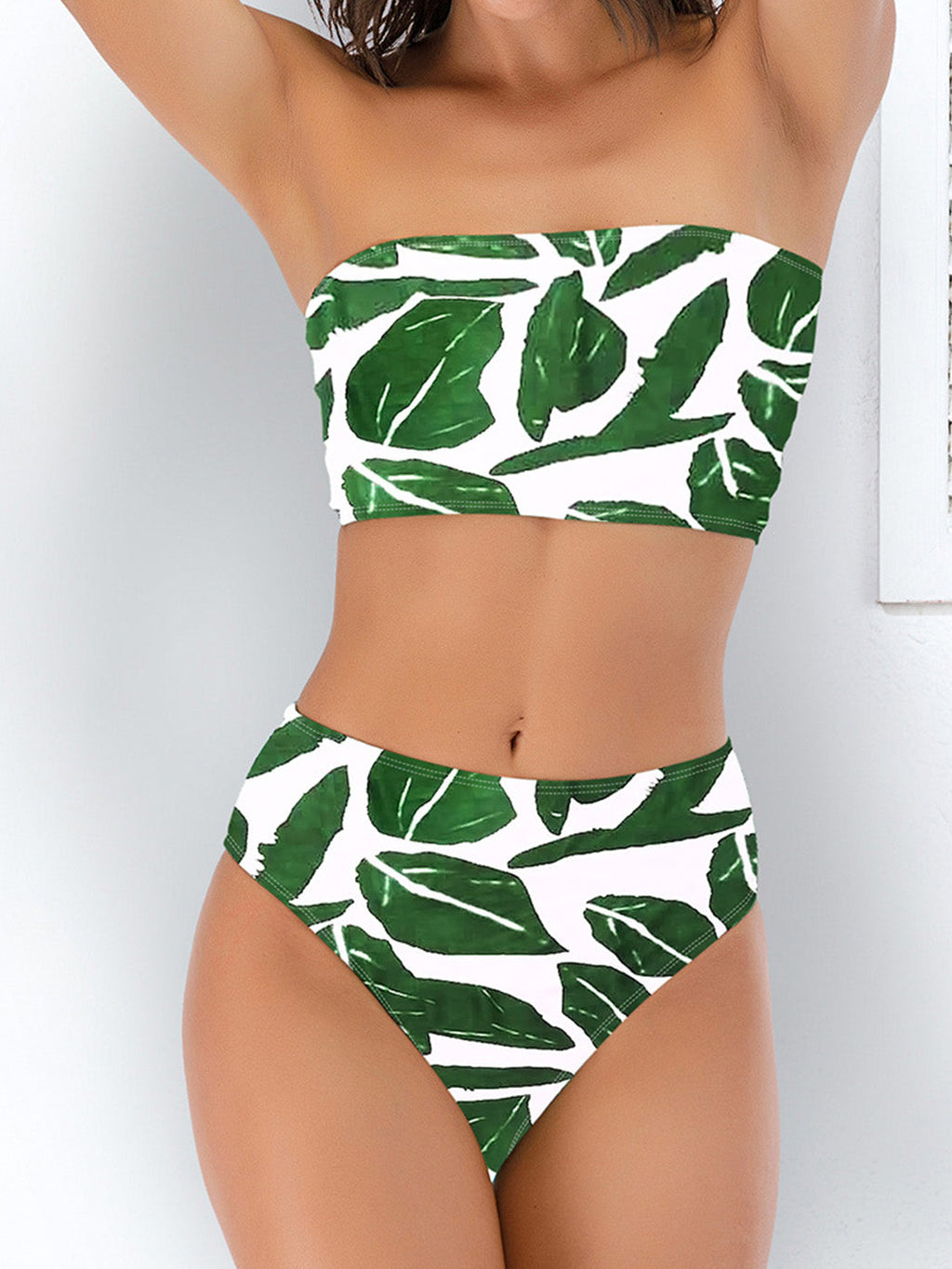 Bikini bandeau de dos piezas con estampado de leopardo