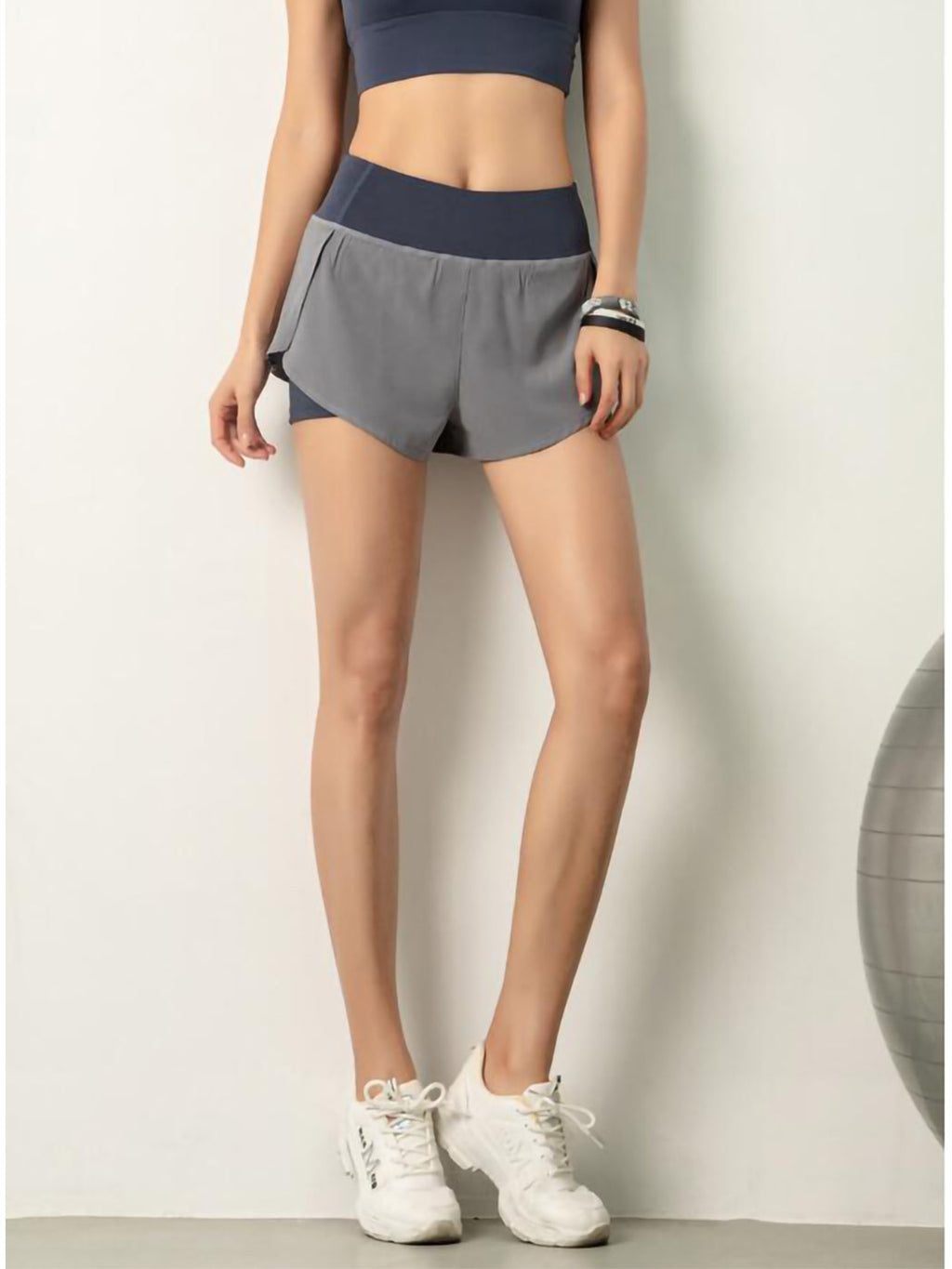 Pantalones cortos de entrenamiento para correr de secado rápido con bolsillo