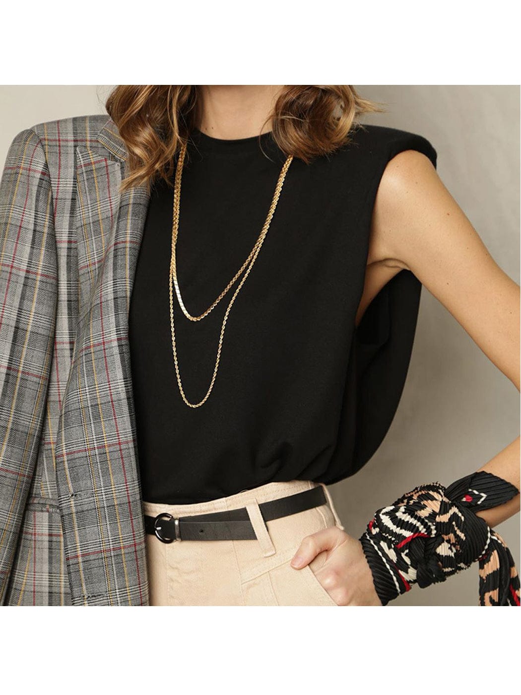 Camisetas sin mangas con hombreras