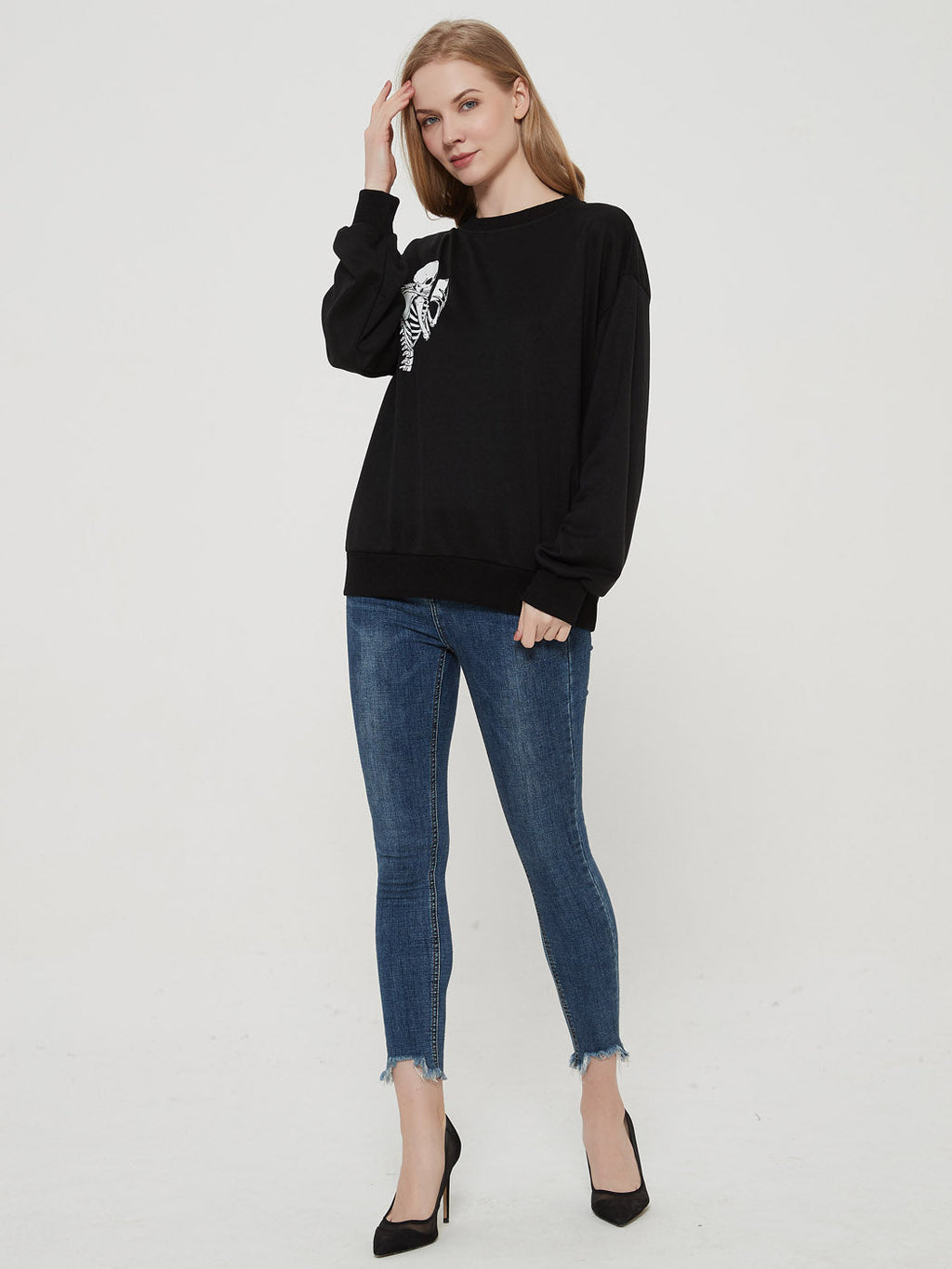 Round Neck Skull Motiff Sweatshirt Pullover