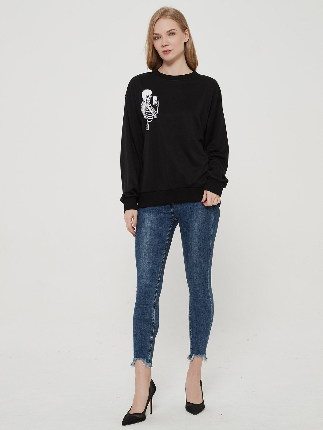 Round Neck Skull Motiff Sweatshirt Pullover