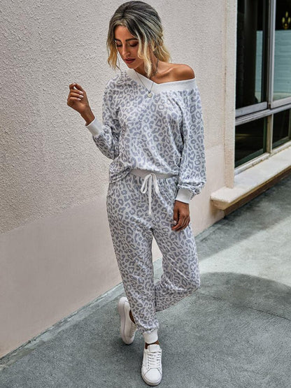 Conjunto de 2 piezas de top y pantalón con estampado de leopardo