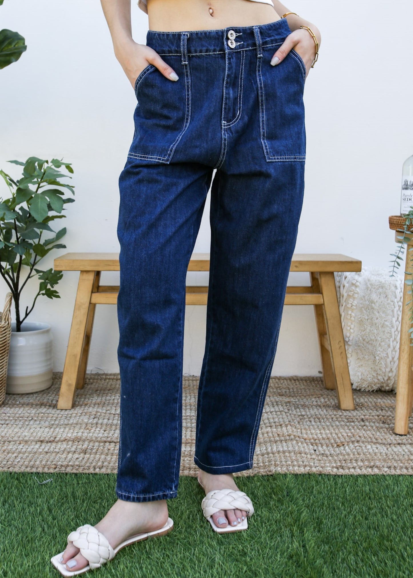 Loose Tapered Crop Denim Pants