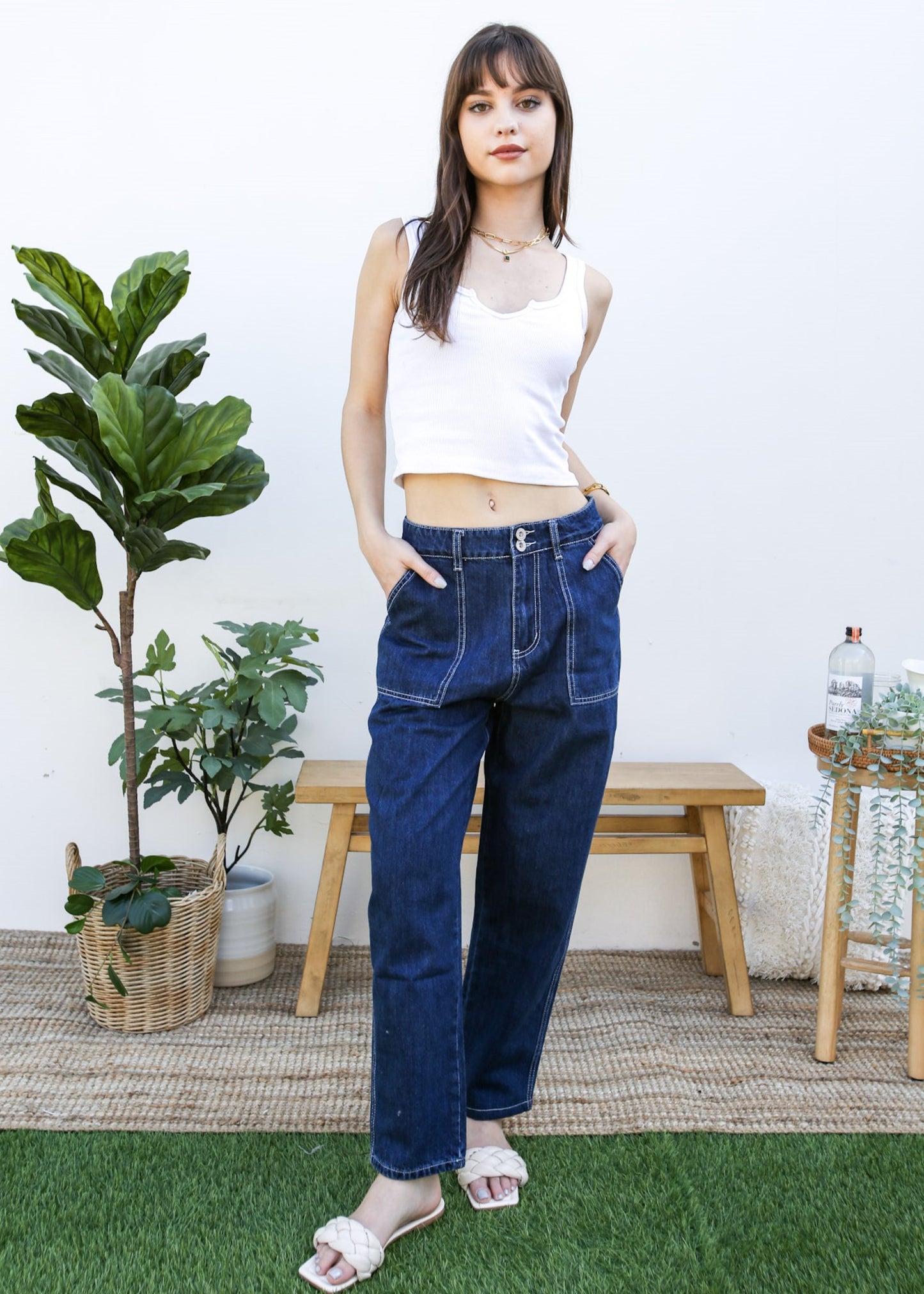 Loose Tapered Crop Denim Pants