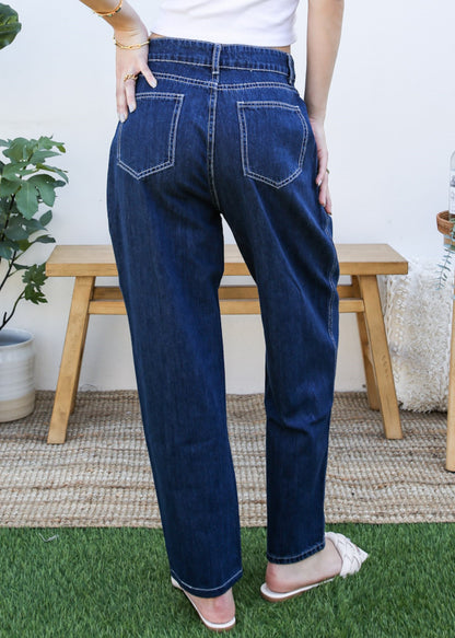 Loose Tapered Crop Denim Pants