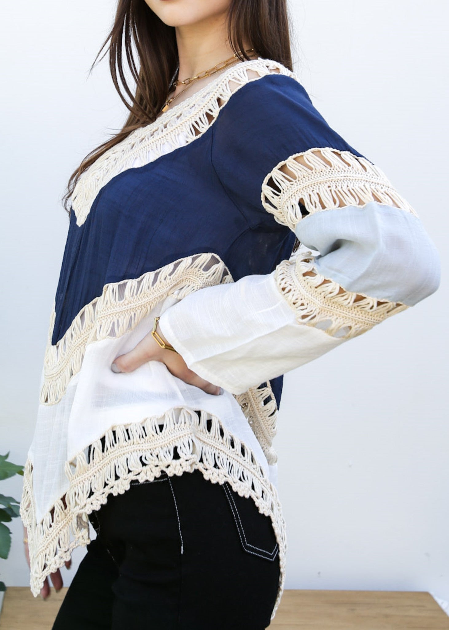 Batas de crochet con escote en V para el verano 