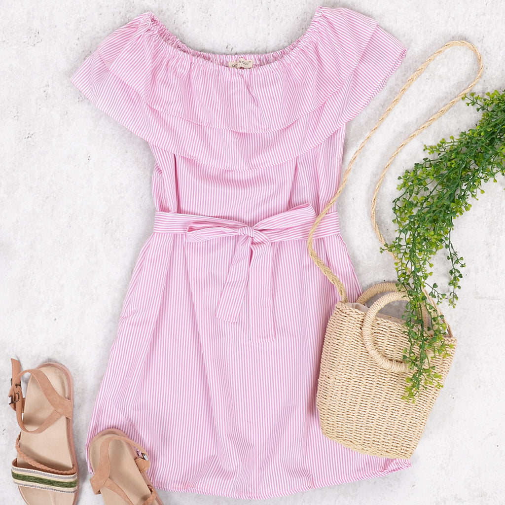 Vestido camisero corto de mezclilla con volantes, cómodo e informal con hombros descubiertos para mujer de Anna-Kaci