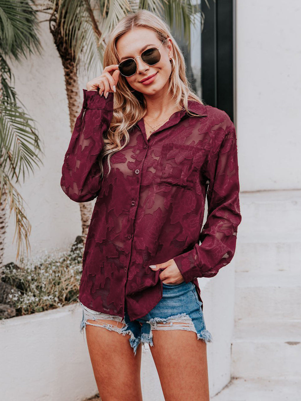 Blusa de gasa con estampado floral, mangas largas, cuello vuelto semitransparente y botones para mujer de Anna-Kaci