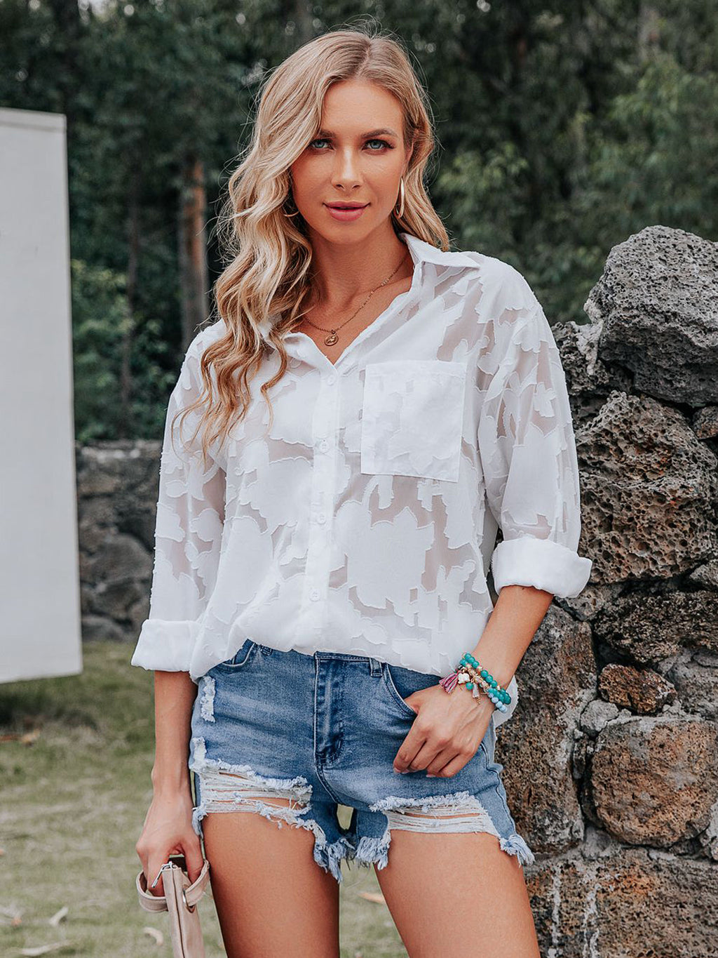 Blusa de gasa con estampado floral, mangas largas, cuello vuelto semitransparente y botones para mujer de Anna-Kaci