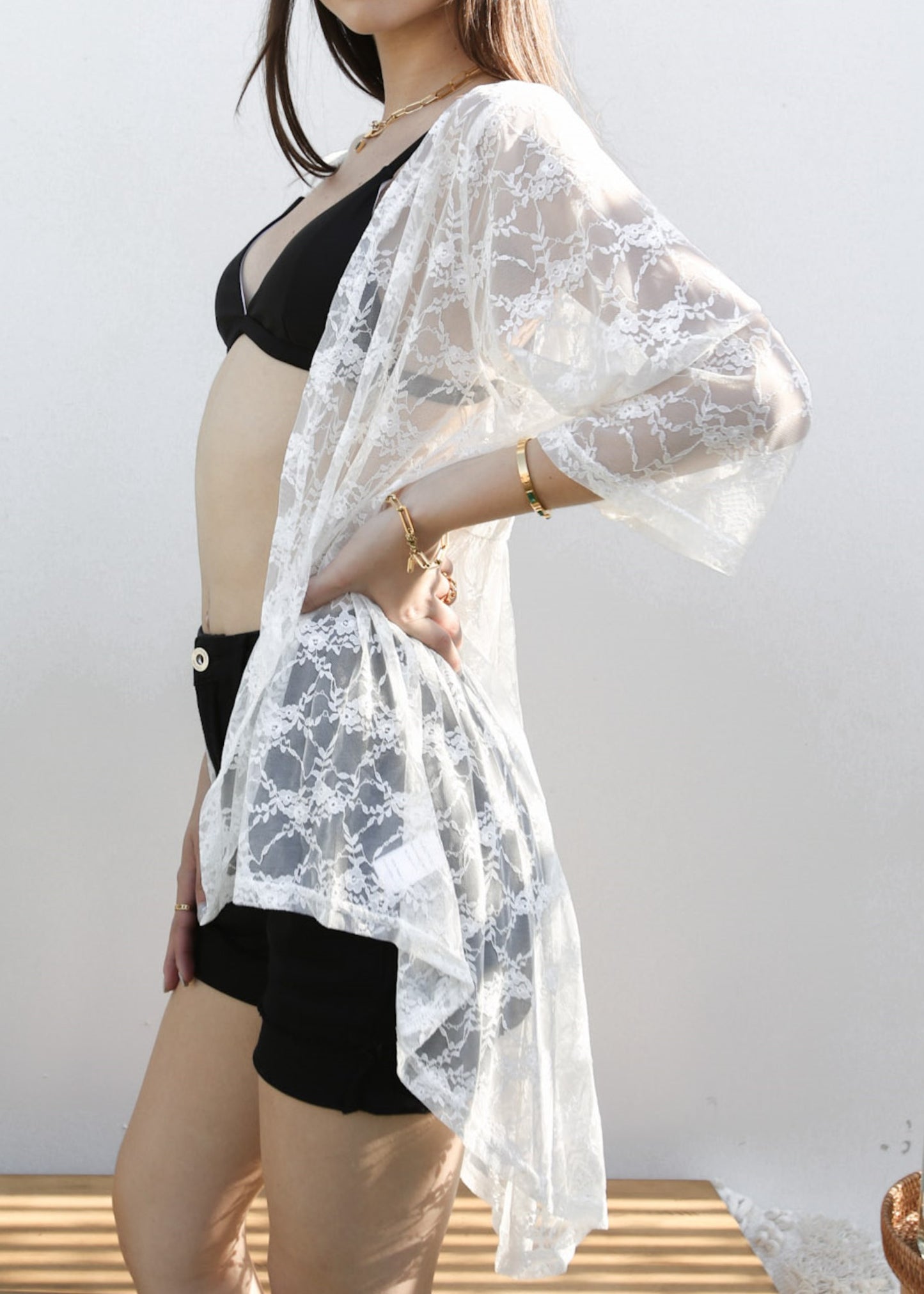 Cárdigan tipo kimono bohemio con encaje transparente 
