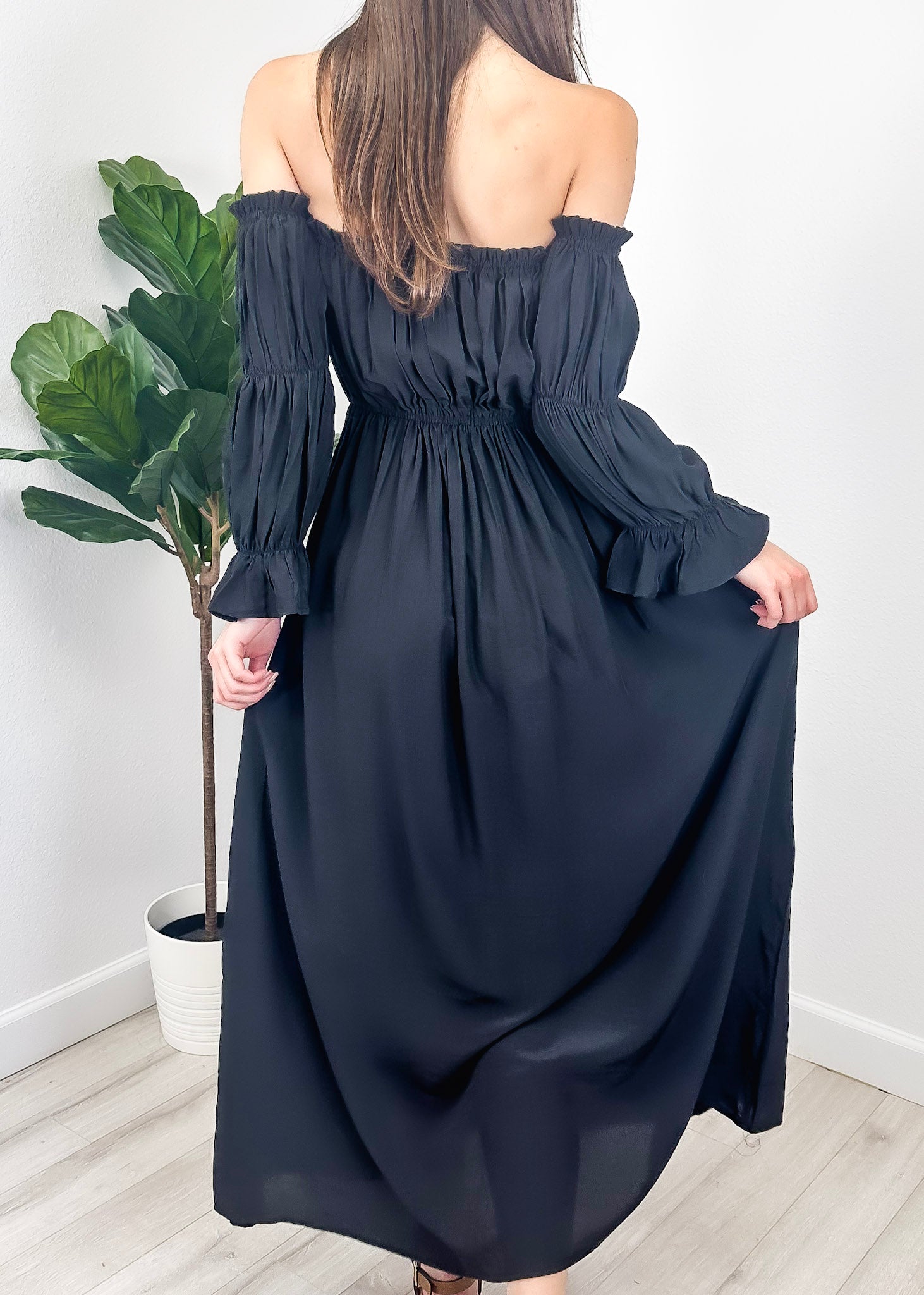 Vestido medieval irlandés con hombros descubiertos para mujer de Anna-Kaci