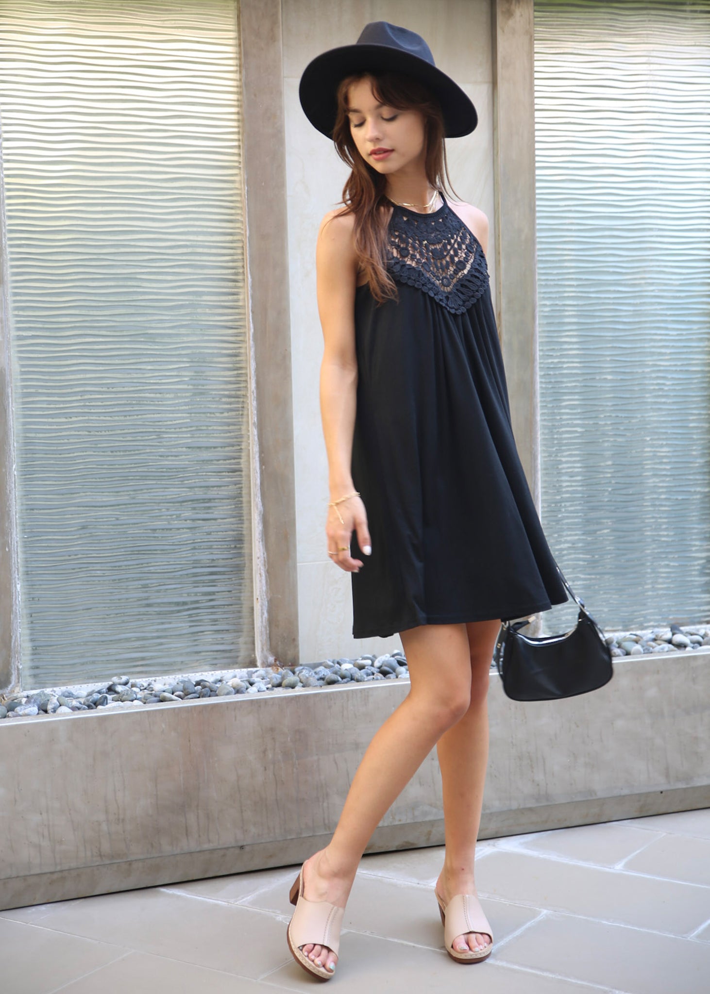 Anna-Kaci Vestidos sin mangas con cuello halter para mujer Vestido acampanado de encaje con abertura en la parte delantera Vestido informal holgado de verano