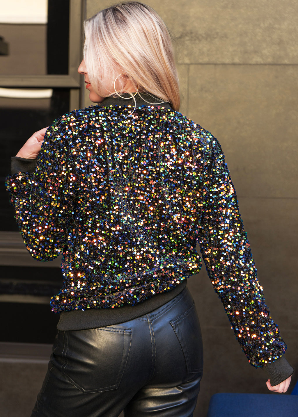 Chaqueta de mujer Anna-Kaci con lentejuelas brillantes, mangas largas con purpurina, cremallera frontal y puños acanalados