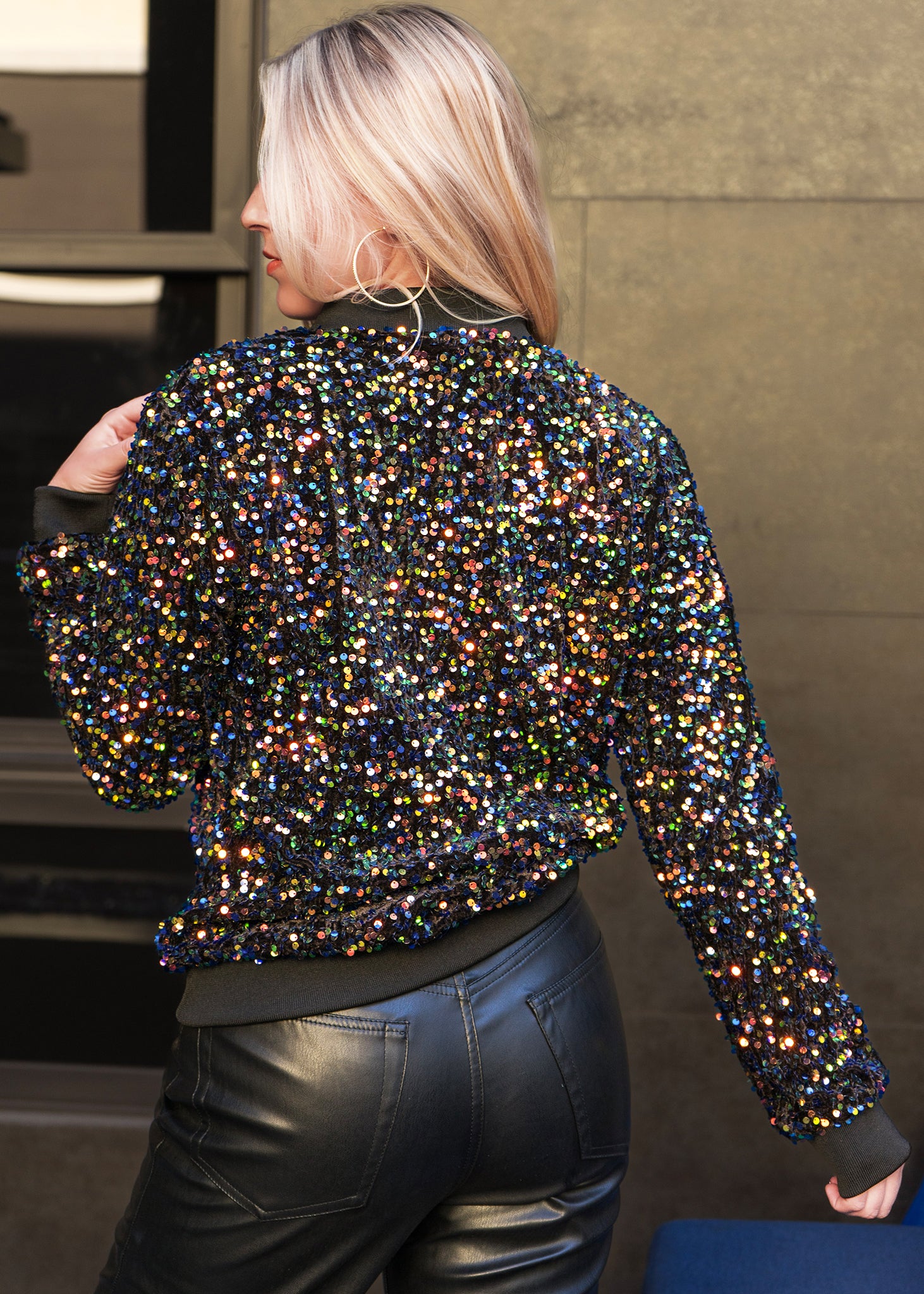 Chaqueta de mujer Anna-Kaci con lentejuelas brillantes, mangas largas con purpurina, cremallera frontal y puños acanalados
