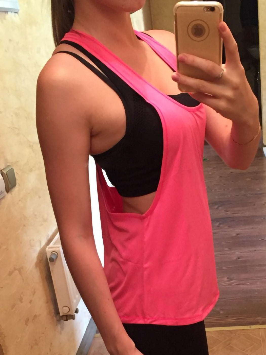 Camiseta sin mangas holgada con espalda cruzada para hacer yoga